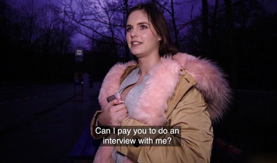 Пикапер снял молодую брюнетку и трахнул ее на камеру от перв...